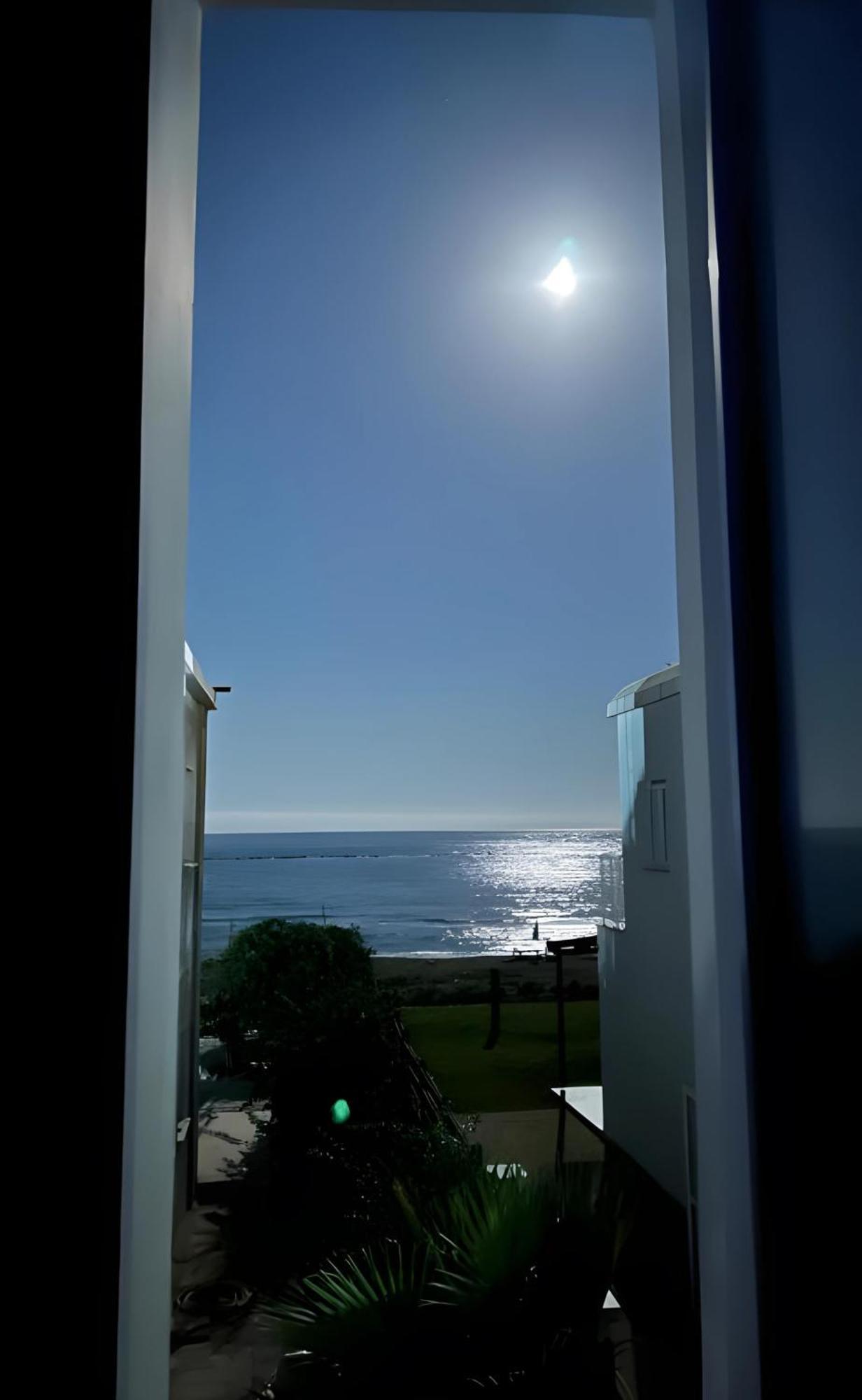 Ammos Beachfront Villa Paradise ラルナカ エクステリア 写真